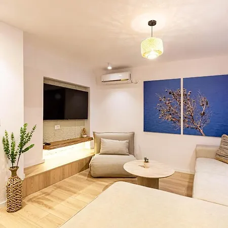 Dhermi's Icon Big 1br Ap 1 * ديرمي